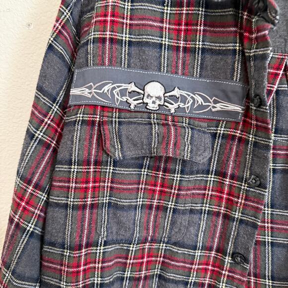 Woolrich Long Sleeve Flannel with Upcycled Skull Graphic Size XXL - Picture 4 of 11